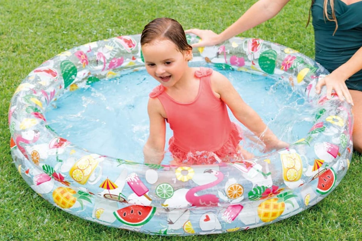Choisir une piscine gonflable bébé