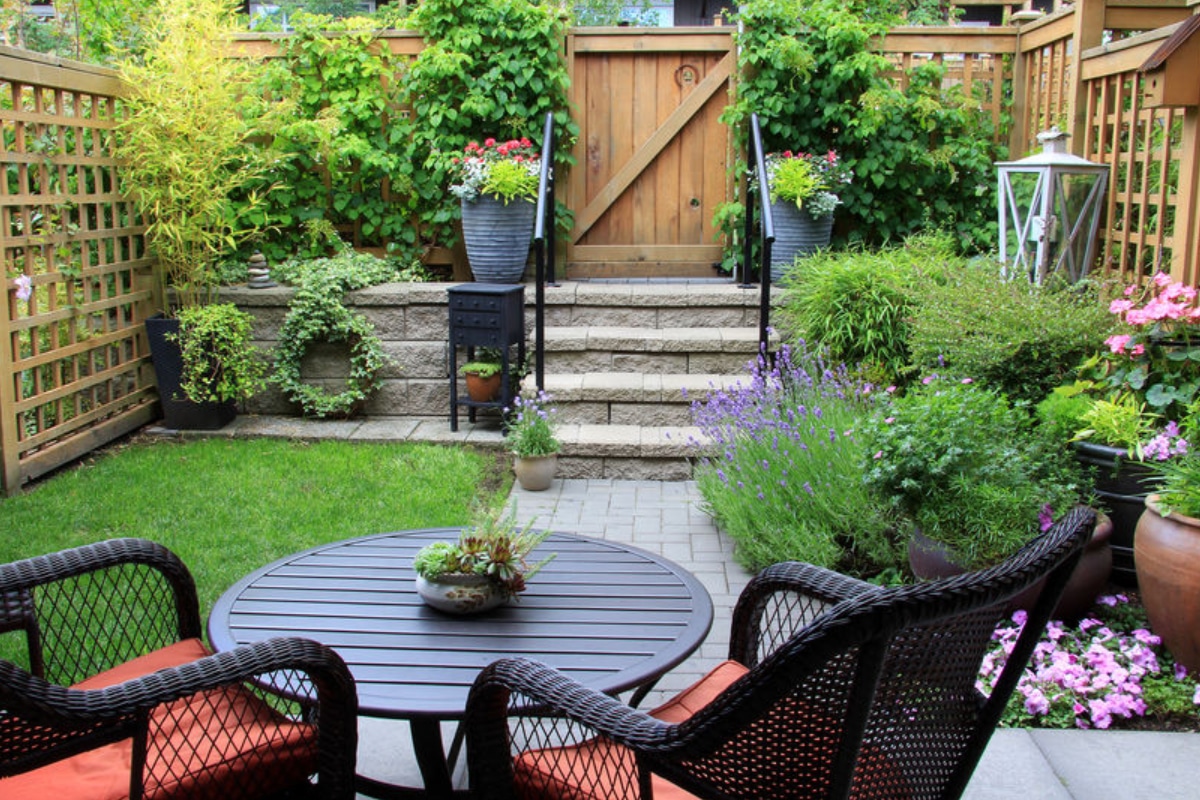 Comment choisir le canapé idéal pour votre salon de jardin